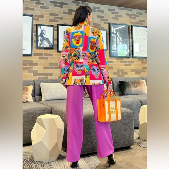 35 Fabulous Chic Printed Designer Style Blazer - Picture 4 of 4